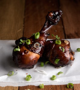 chicken drumsticks coated in honey balsalmic glaze