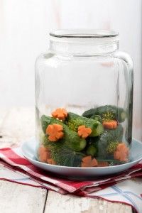 cucumbers, carrots and dill in a mason jar