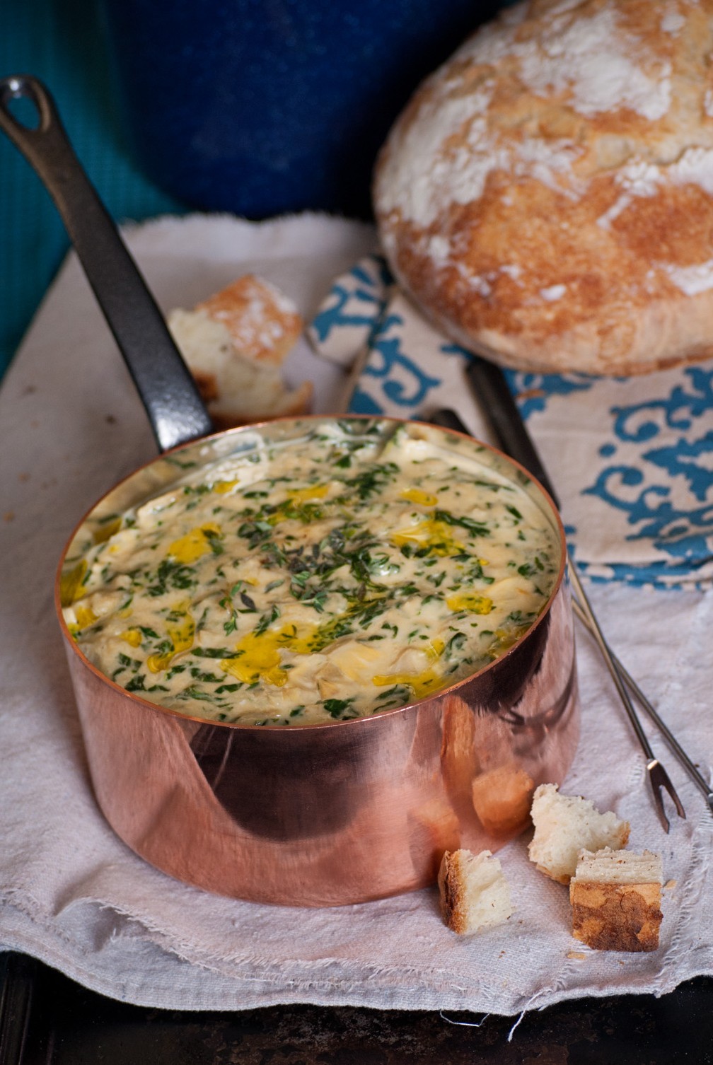 Spinach & Artichoke Cheese Fondue T8N