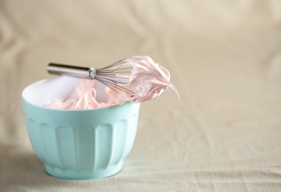 Coconut Cream Frosting T8N