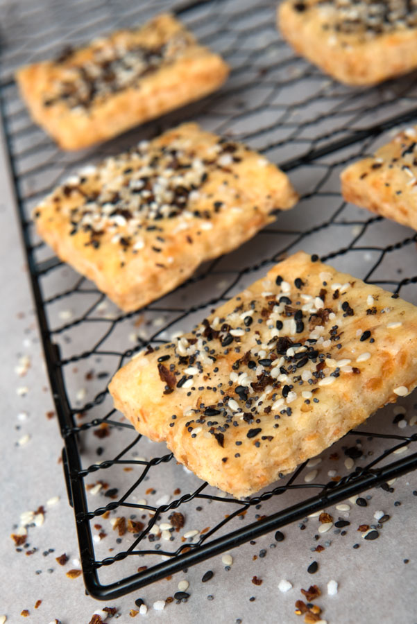 Pepper Jack “Everything” Crackers T8N