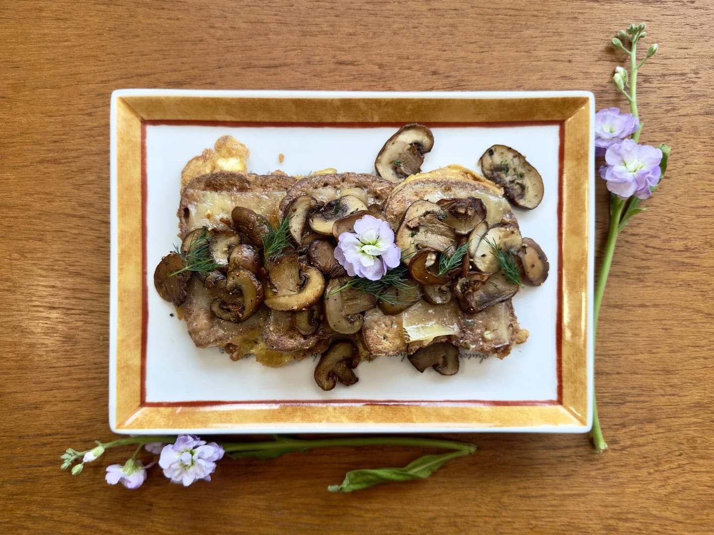Savoury French Toast with Mushrooms and Dill | T8N